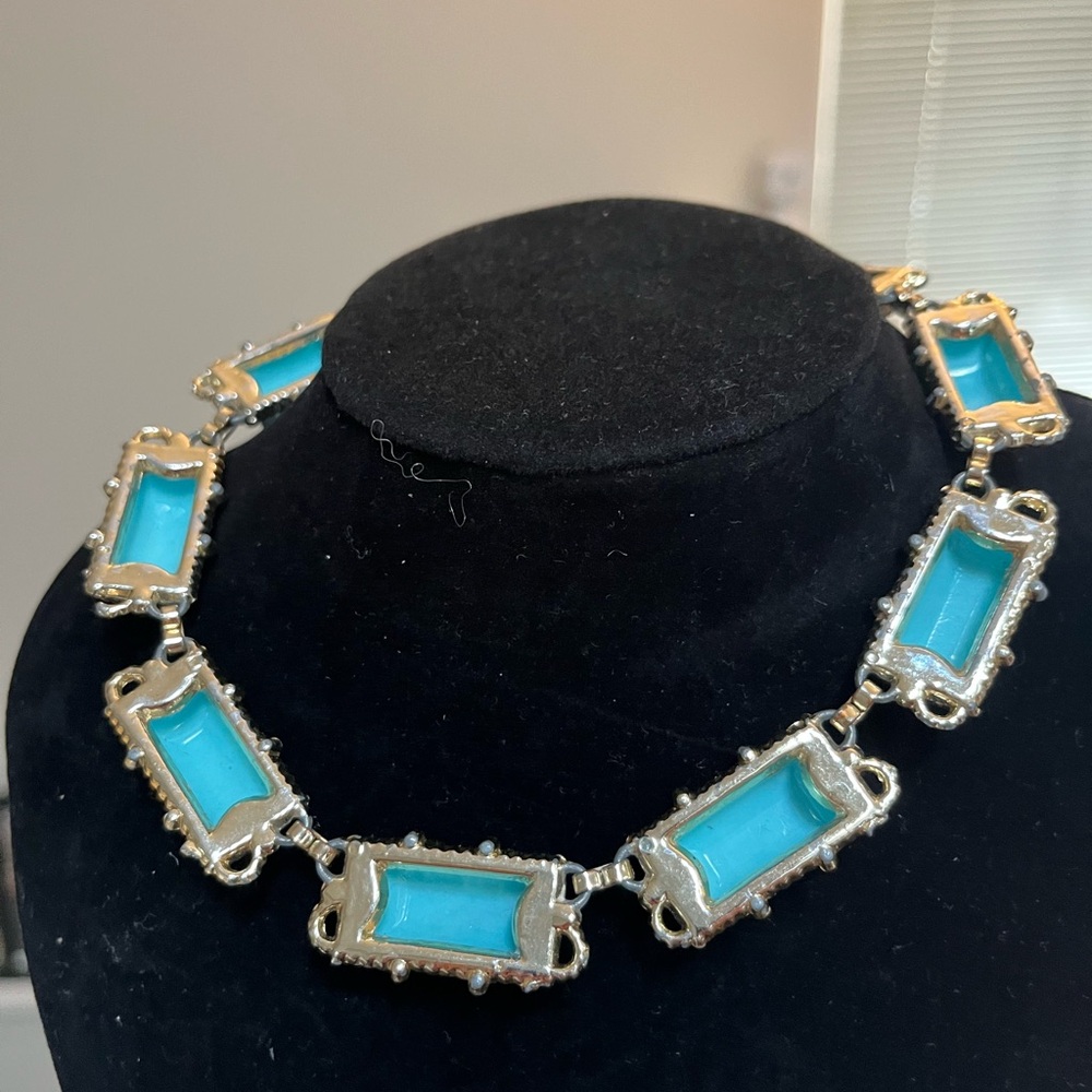 Chic Turquoise and Silver Necklace